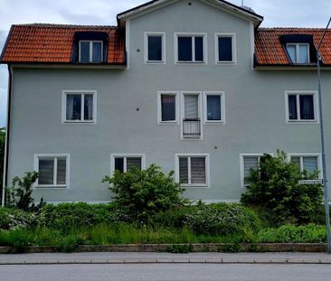 Bergsvägen, Fellingsbro - Photo 1