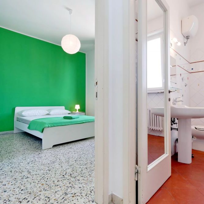 Modern room in Via Bellini - Photo 1