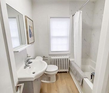 Fully furnished 1 bedroom 1 washroom toronto home for rent ! - Photo 2