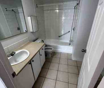 1 CH - 1 SDB - Saint-Eustache - $1,200 /mo - Photo 3