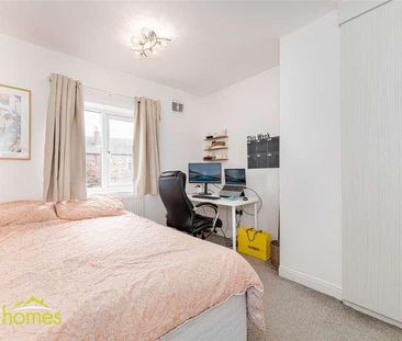Leighton Street, Atherton, Manchester, M46 - Photo 2