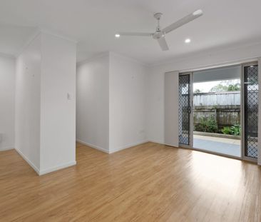Stylish 3-Bedroom Unit in Quiet Location - Photo 1
