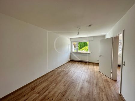 Erstbezug nach Modernisierung von lichtdurchfluteter OG-Wohnung mit großem Balkon - Foto 3