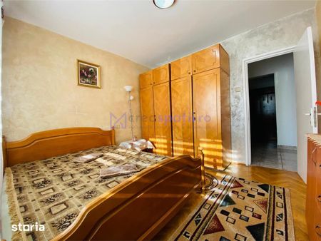 Apartament 3 camere, 80mp, centru, bd. Stefan cel Mare - Fotografie 2