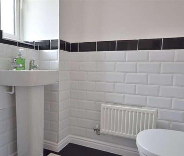 Swannington Drive Kingsway, Quedgeley, Gloucester, Gloucestershire,... - Photo 3