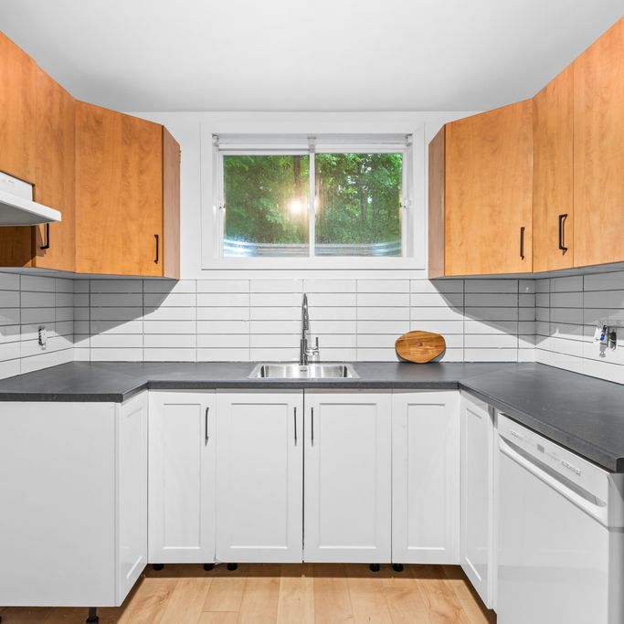 3½ Tout RÉNOVÉ à Louer – Sainte-Sophie - Photo 1