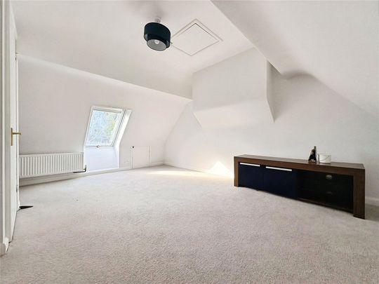 Syon Lane, Isleworth, TW7 5BT - Photo 1