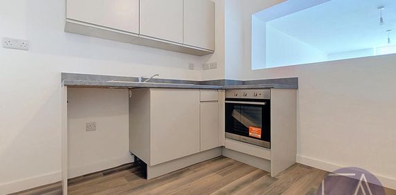 Studio to rent - Photo 2