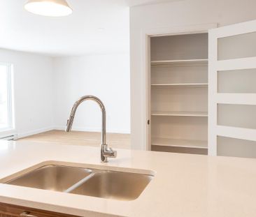 ✨ 4 ½ style condo haut de gamme – Warwick – Disponible maintenant ✨ - Photo 2