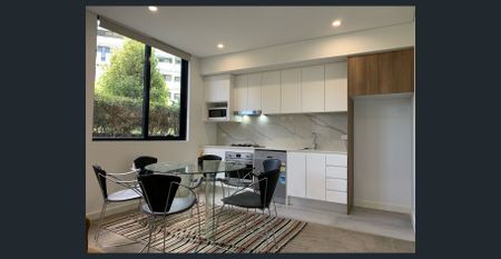 Partly Furnished One Bedroom Apartment in Vicinity Point - Photo 2