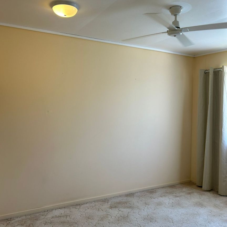 Charming Home in South Toowoomba – a Stone's Throw Away to the Golf Course. - Photo 1
