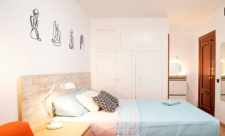Calle del Jilguero, Madrid, Community of Madrid 28025 - Photo 4