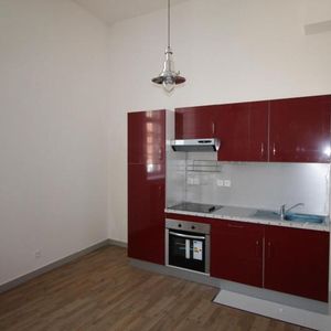 Location Appartement 1 pièce 31m² CAMBRAI 59400 - Photo 2