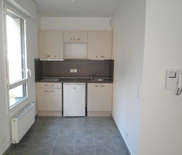 Location Appartement 2 pièces 32m² CHAMBERY 73000 - Photo 3