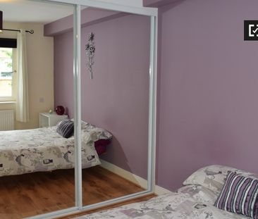 Room in 2-bedroom apartment for rent in Northside, Dublin - Photo 6