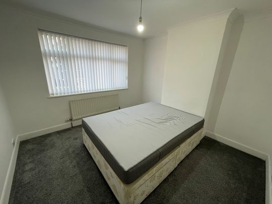 Cradley Heath, Cradley Heath, B64 - Photo 1