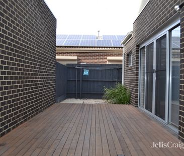 57 Primula Avenue, Brooklyn VIC 3012 - House For Rent | Domain - Photo 6