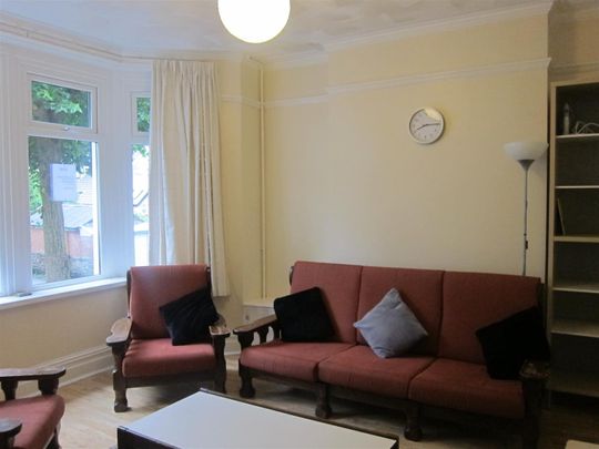 Student Property For Rent Bertha Street, Pontypridd - Photo 1