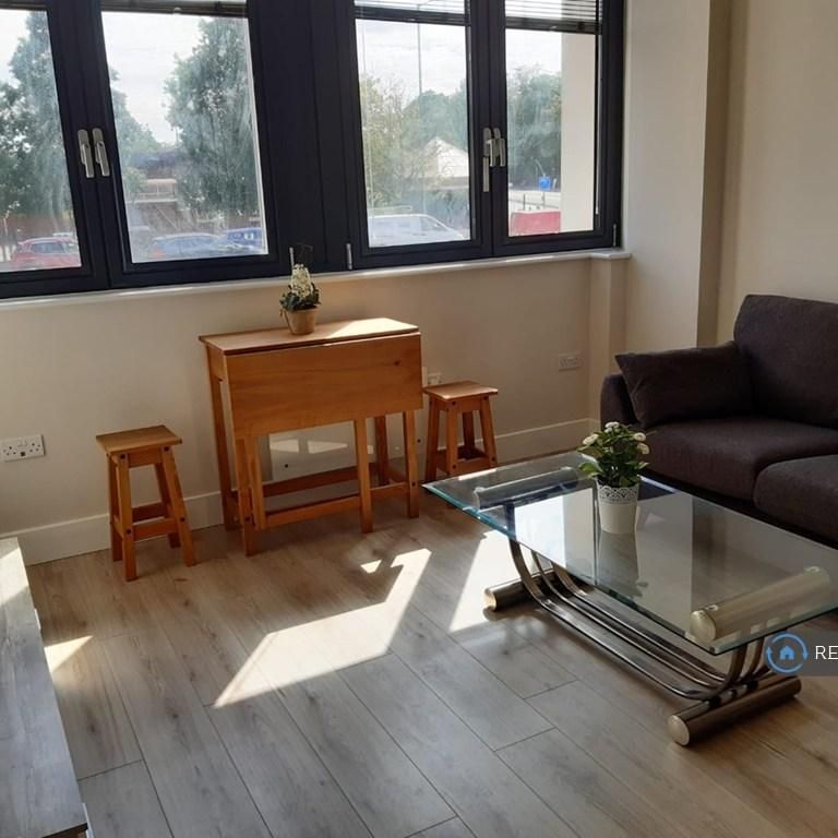 1 bedroom flat to rent - Photo 1