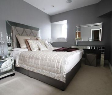 Princess Park Manor, Royal Drive, London, N11 3FL - Photo 5