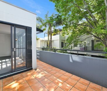 Oversized Apartment In Camperdown! - Photo 4