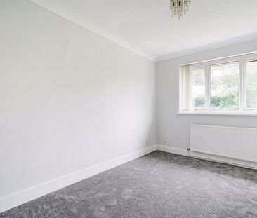 Welbury Gardens, Halfway, Sheffield - Photo 4