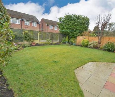 St. Lukes Close, Holmes Chapel - Photo 5