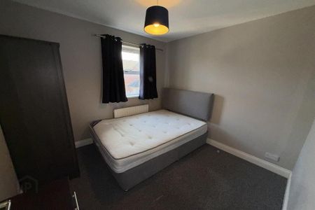 12 Donnybrook Court, Belfast, BT9 7GH - Photo 4