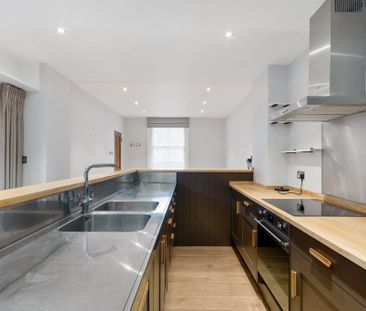 2 bedroom terraced house to rent - Photo 2