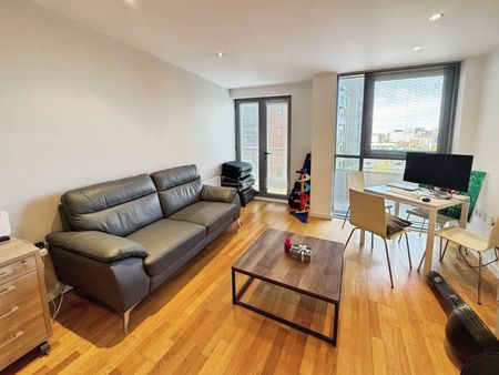 2 bedroom apartment to rent - Photo 5