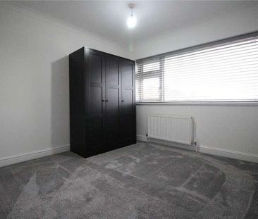 Whinfell Way, Gravesend, Kent, DA12 - Photo 4