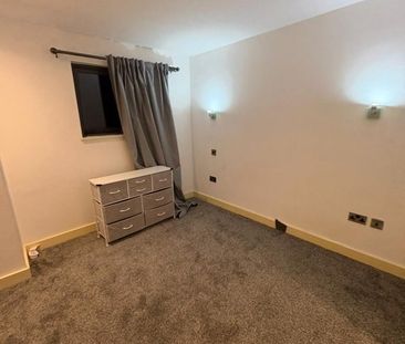 Room in a Shared Flat, Advent House, M4 - Photo 3