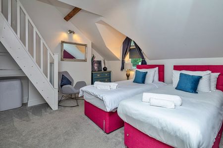 South Road - Photo 5