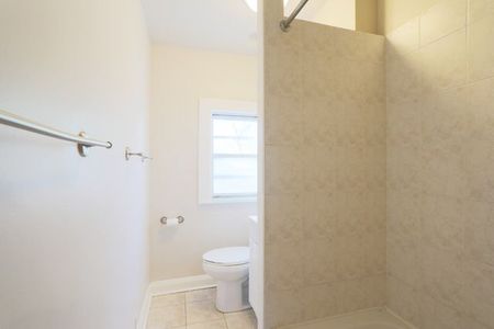 For Lease - 1481 Queen Street Unit# Upper, Toronto, Ontario - Photo 5