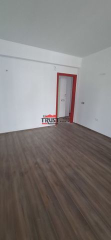 Διαμέρισμα για ενοικίαση Κέντρο (Πετρούπολη) - Photo 5