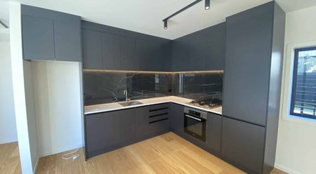 Family home in Hanley's Farm - Photo 3