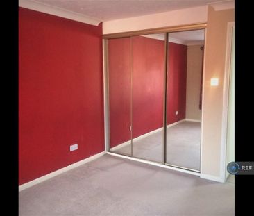 2 bedroom maisonette to rent - Photo 5