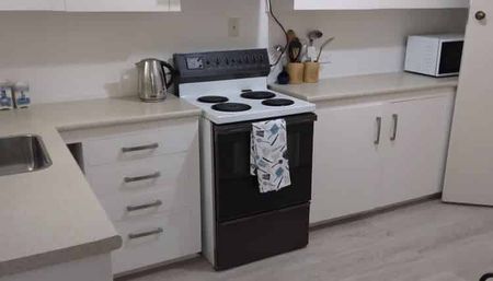 Peaceful Country Cottage - Photo 4