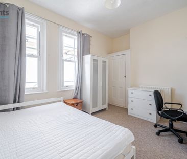 3 bedroom terraced maisonette to rent - Photo 2