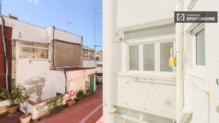 barcelona, Catalonia 08027 - Photo 2