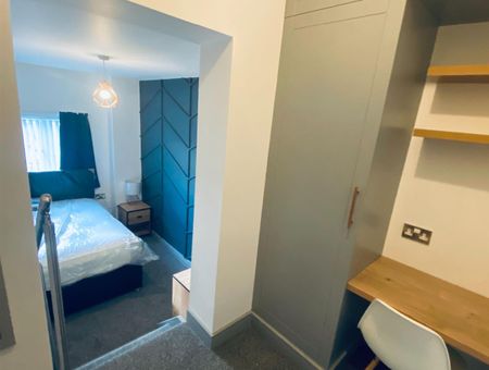 Room 2, Balby Road, Doncaster - Photo 2