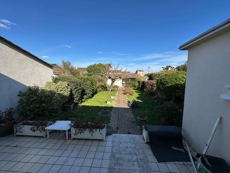 Maison pierre à talence avec jardin - Photo 5