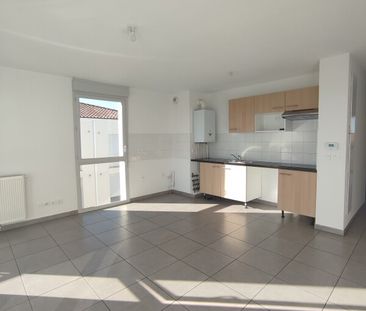 Location Appartement 3 pièces 57m² TOULOUSE 31200 - Photo 2
