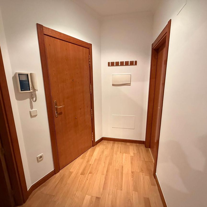 Piso de alquiler en Universidad - Tenerías - Photo 1