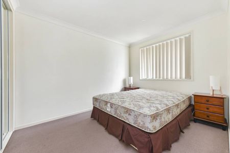 Fully Furnished Inner City Unit - Photo 3