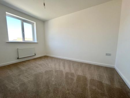 3 bedroom detached house to rent - Photo 2