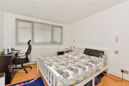 1 bedroom flat to rent - Photo 4
