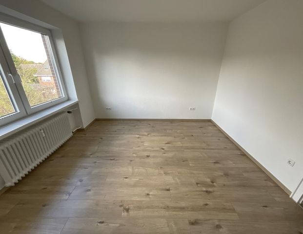 Wir modernisieren für Sie! 3-ZKB-Balkonwohnung in Heppens zu vermieten! - Photo 1