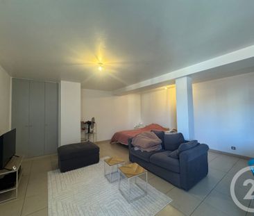 Location Appartement 1 pièce 45m² COULOMMIERS 77120 - Photo 2
