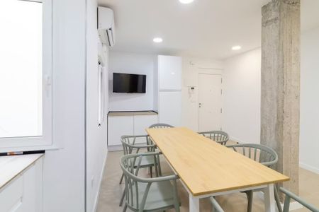 Carrer de lEscultor Josep Capuz, Valencia, Valencian Community 46004 - Photo 2